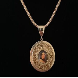 Vintage Locket Necklace